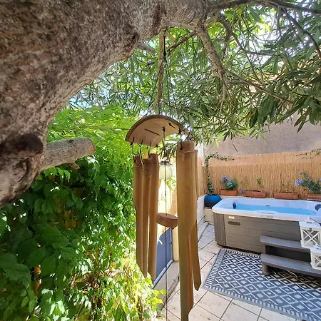 Le Et Le De Valiere Piscine Et Spas * Sainte-Valière